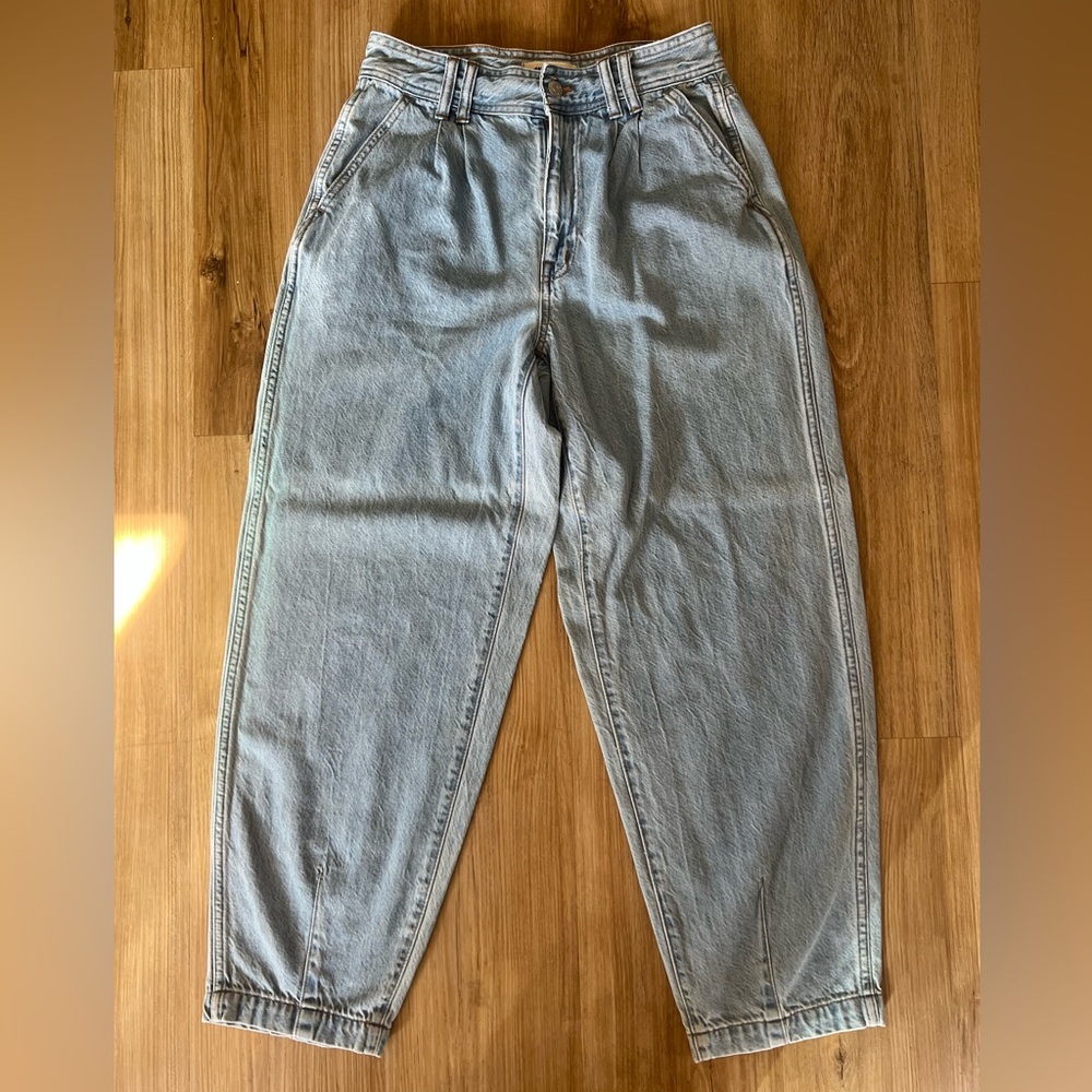 Madewell Pleat front barrel jeans